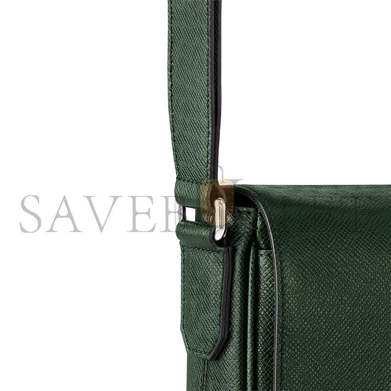 LOUIS VUITTON DISTRICT PM M30861 (26*20*7cm)